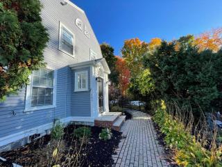 Phillips Academy Andover Two-Bedroom Apartment and Free Parking - Andover - 7
