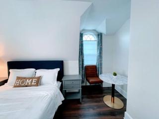 Phillips Academy Andover Two-Bedroom Apartment and Free Parking - Andover - 4