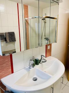 Homestay Offers Private Bedroom and Bathroom near Speyer and Hockenheim - 2