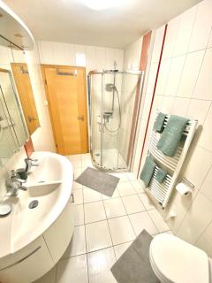 Homestay Offers Private Bedroom and Bathroom near Speyer and Hockenheim - 3