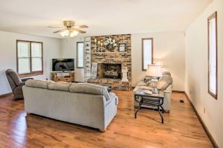 Country Home with Fire Pit 40 Mi to Nashville! - 7