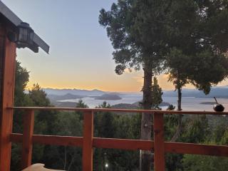 Cabaña con increíble vista al Nahuel Huapi - San Carlos de Bariloche - 1