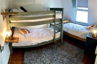Chic Townhouse near Tunnels Beaches Ilfracombe - 1