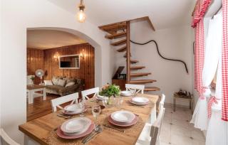 Awesome Home In Dragovanscak With Sauna - Slavetić - 8