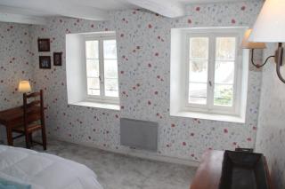 Maison de caractère avec piscine - 1