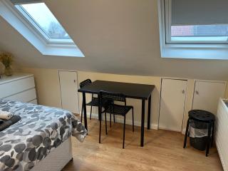Kensal Lodge 2 Guest House - Londra - 7