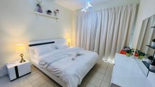 Newly furnished cozy ONE bed room Apartment 2 bathroom city view - Dubai - 9