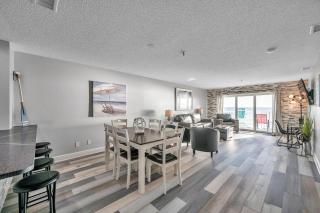 Breathtaking 2-bed 2-bath w- Full Gulf Views SB306 - St Pete Beach - 6