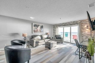 Breathtaking 2-bed 2-bath w- Full Gulf Views SB306 - St Pete Beach - 2