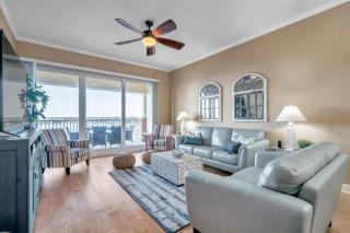 3 bed 3 bath Waterfront Condo in Gated Community - 3