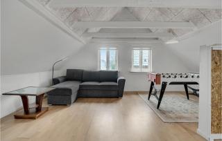 3 Bedroom Beautiful Home In Bryrup - Bryrup - 1