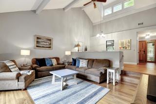 New Listing 2373 Racquet Club Gorgeous Golf Course View Steps from Harbourtown Sea Pines - Hilton Head Island - 1
