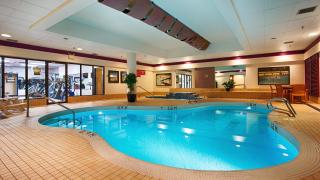Best Western PLUS Port O'Call Hotel - 9