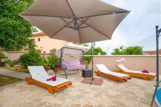 Spacious apartments with pool, Pakoštane - Pakoštane - 4