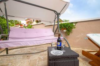 Spacious apartments with pool, Pakoštane - Pakoštane - 2