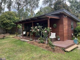 Tranquility Cottage - Mount Evelyn - 1