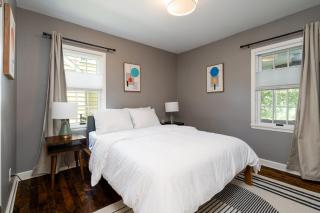 Shoreline Villa - Minneapolis - 1