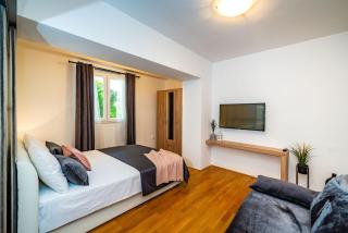 Family friendly apartments with a swimming pool Sveti Filip i Jakov, Biograd - 20861 - Sveti Filip i Jakov - 2