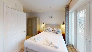 Sailaway Cottage at The Bay Filey, sleeps 8-10, pet-free - Filey - 3
