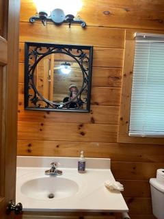 Alpenhaus Cabins Real Log Home in Helen Ga Mountains with hot tub and balconies - Sautee Nacoochee - 2