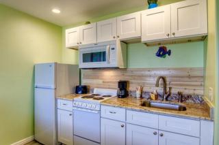 BeachGate CondoSuites and Oceanfront Resort - Port Aransas - 6