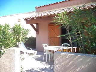 Pavillon à 400m de la mer avec piscine, terrasse et parking privé - 4 couchages - FR-1-229-844 - 9