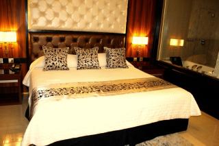 Central Park Tower Resort - Angeles - 8