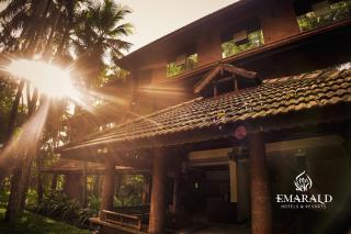 Emarald Resort - Pulamanthole - 0