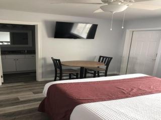 BeachGate CondoSuites and Oceanfront Resort - 4