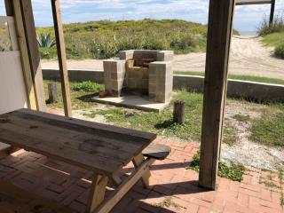 Beachgate CondoSuites and Oceanfront Resort - 1