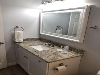 BeachGate CondoSuites and Oceanfront Resort - 2