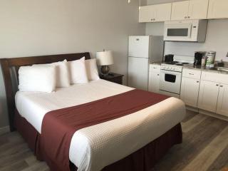 BeachGate CondoSuites and Oceanfront Resort - 1