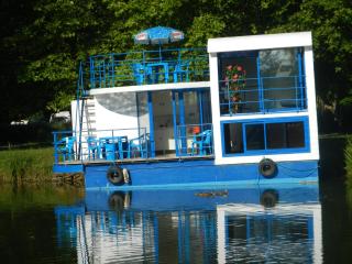 Maison flottante sur la seille - Cuisery - 0