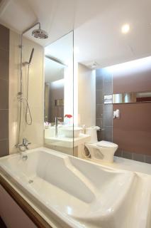 Muong Thanh Holiday Hue Hotel - Hue - 2