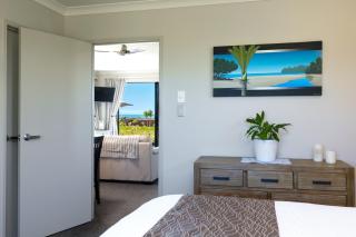 Ocean View Beachfront Apartment - Blenheim - 5