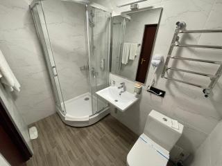 Hotel Complex Ukraine - Luzk - 1