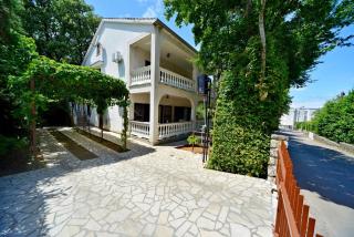 Apartments Karmelić - Malinska - 9