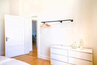 120qm Denkmal Apartment in Krefeld mit Stuck und Balkon - BEUYS Apartments - Krefeld - 3