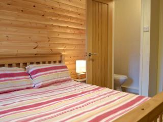 Herons Log Cabin - 8