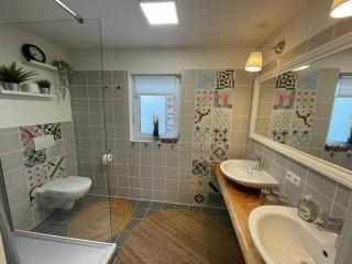 Ferienwohnung „Haus Herbert“ Wohnung „Emma“ - - 3