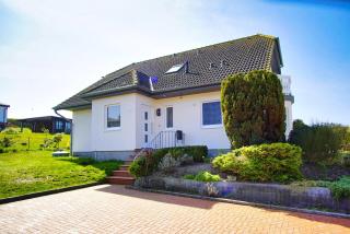 Ferienwohnung mit Terrasse in ruhiger Lage - Haus Südperd FeWo Dünenrose - Thiessow - 9