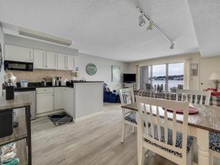 106 Edgewater Inn - 9