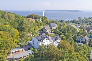 Ferienresidenz Zwei Bodden FeWo2-8 - Balkon, Sauna, Kamin - Lietzow - 9