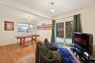 20 percent off! Stylish Abode with Games Room - Sleeps 13 - Brislington - 8