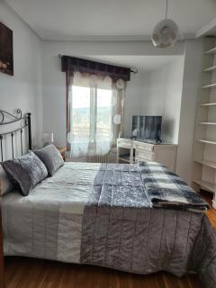 Estudio con vistas a la ciudad - Ourense - 7