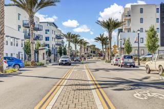 Two Bedroom - King in Master Heart of Downtown Vista - Vista - 3