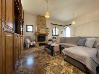 Fyrogenis Cozy Family Friendly House in Gournes - Gournes - 6