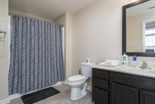 Downtown INDY Private Bedroom - Shared - Indianapolis - 1