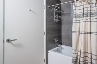 Gaslamp 2br w gym sauna wd nr shops SAN-1 - San Diego - 1