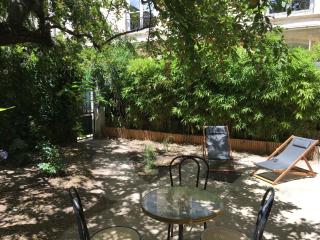 Jardin au calme, au cœur d'un hôtel particulier - Avignon - 0